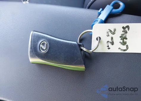 2022 Lexus Ux 200 z USA, uszkodzony, nr VIN JTHX3JBHXN2048498